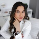 Médica Dermatologista